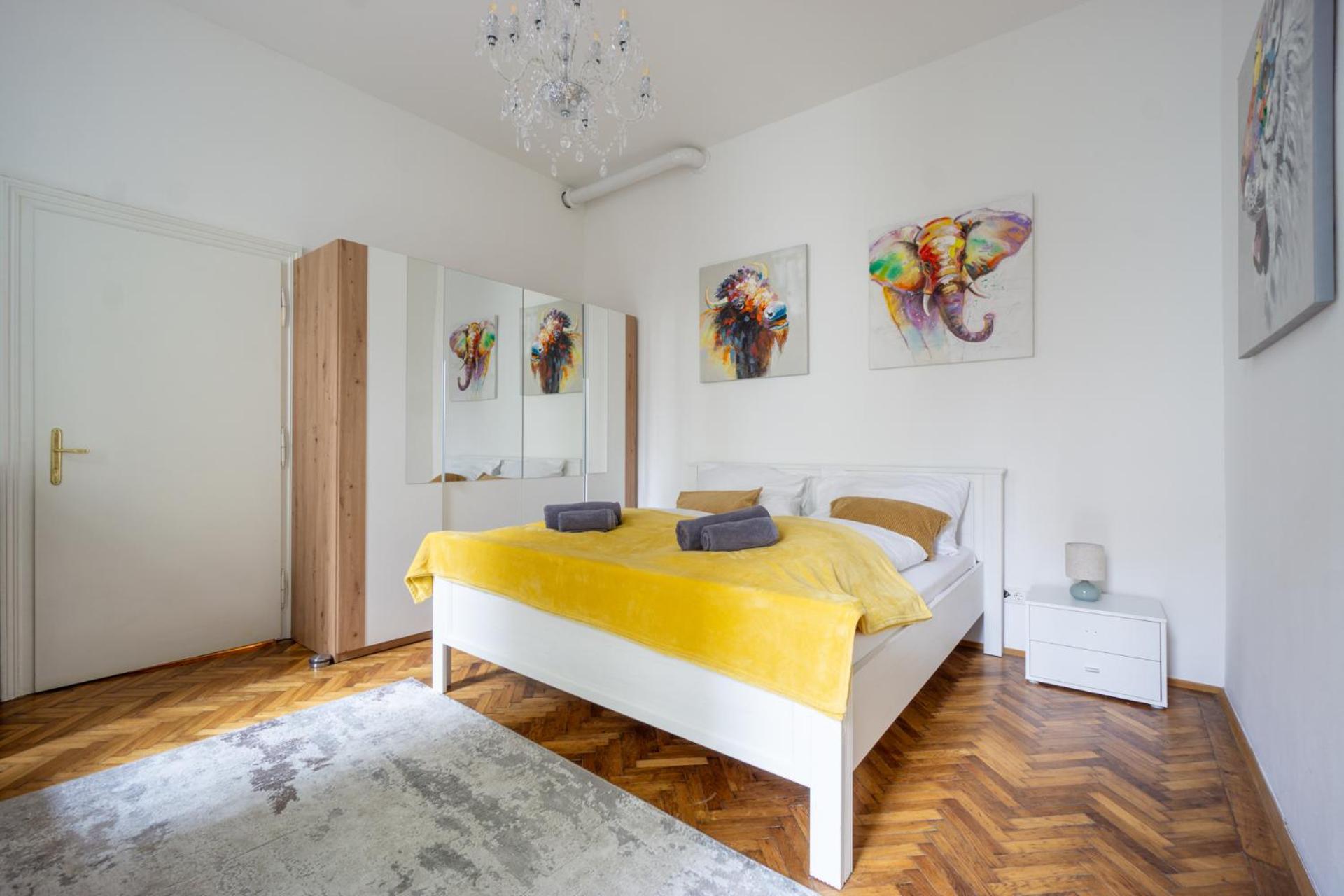 Central Apartment In Viennese Old Building Eksteriør billede