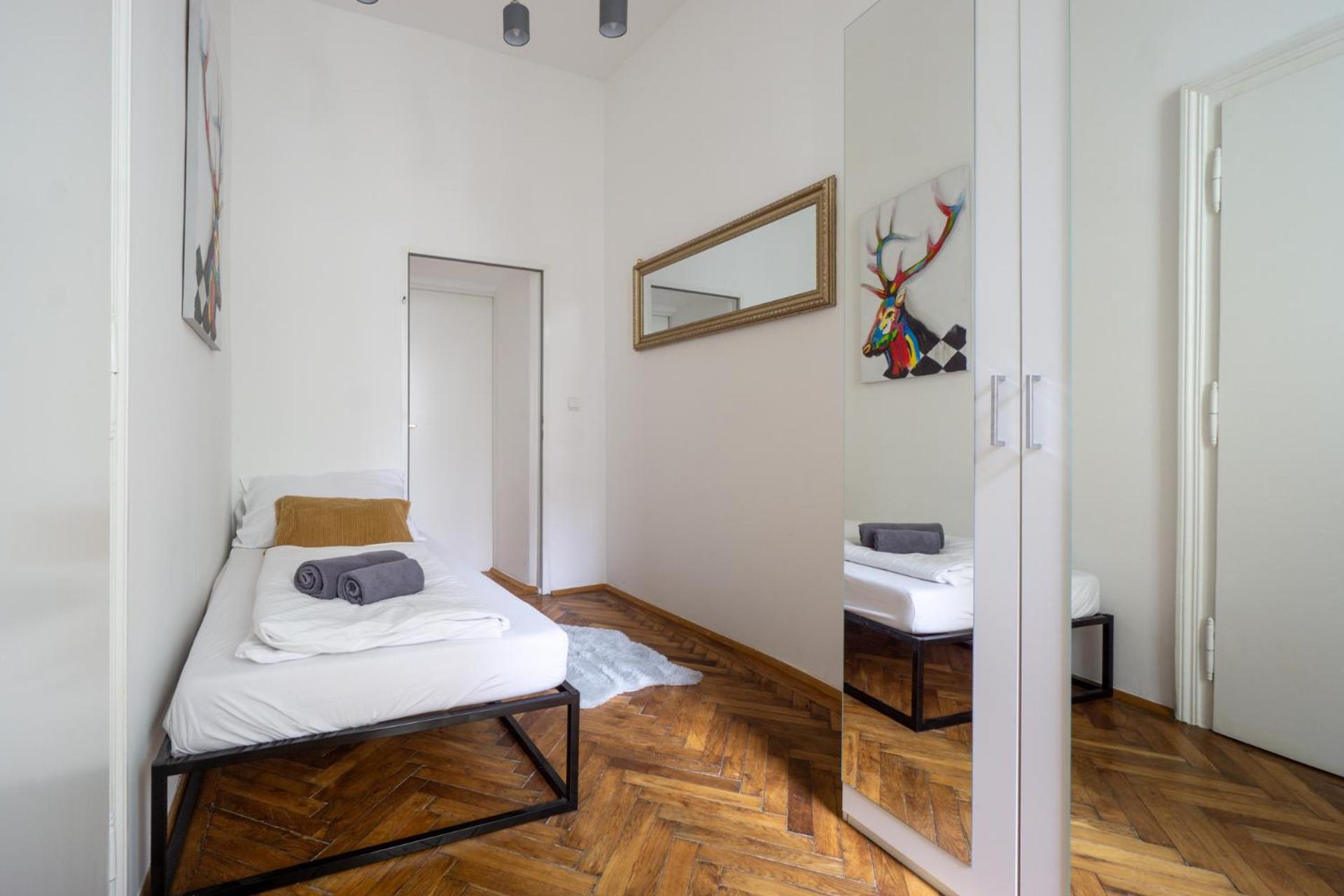 Central Apartment In Viennese Old Building Eksteriør billede